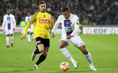 Mbappé con la jineta