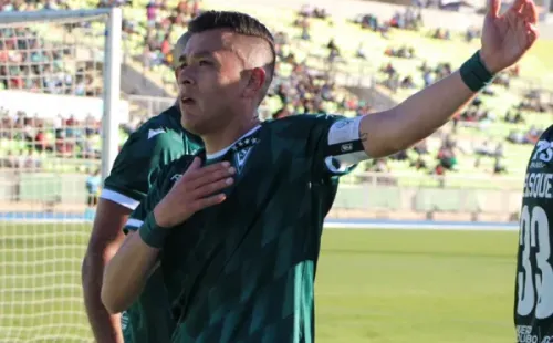 Carlos Muñoz festeja el 5-0 de Santiago Wanderers ante La Roja Sub 23. (Santiago Wanderers).
