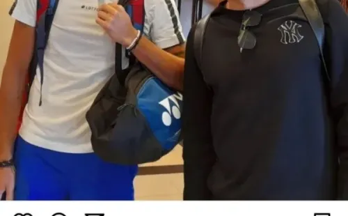 Nico Massú le da la bendición a Alejandro Tabilo. | Foto: Instagram