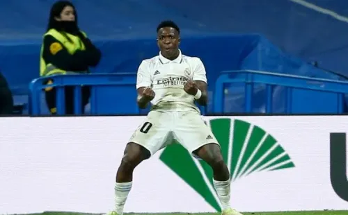 Vinícius celebra con todo el triunfo del Madrid ante el Atlético. | Foto: Getty