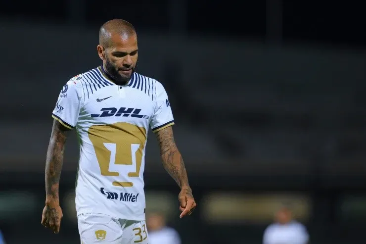 Dani Alves en Pumas
