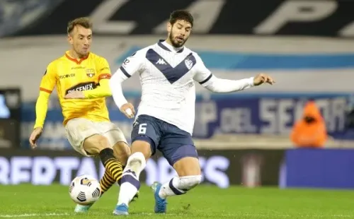Matías de los Santos llegó hasta la semifinales de la Copa Libertadores 2022 con Vélez. | Foto: Getty Images.