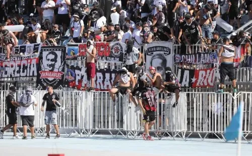 Hinchas de Colo Colo entraron a la pista atlética del estadio El Teniente (Agencia Uno)
