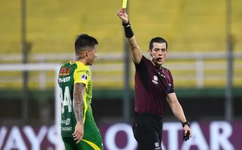 Enzo Fernández fue amonestado en la llave contra Coquimbo Unido de la semifinal de la Copa Sudamericana 2020. (Conmebol Media Center).