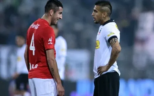 La última vez que Arturo Vidal jugó con la camiseta de Colo Colo fue en el 2013, durante un partido amistoso. 10 años después, se ofrece solo si el Cacique va a pelear la Copa Libertadores. Foto: Agencia Uno