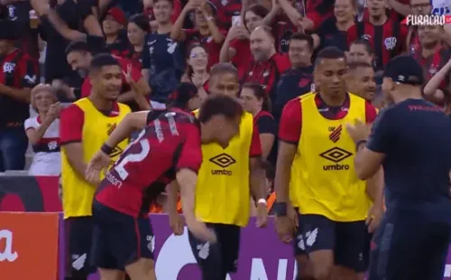 Luciano Arriagada marcó su primer gol con el Athletico Paranaense. Foto: Comunicaciones A. Paranaense.