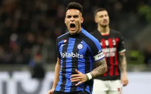 Lautaro Martínez celebra su gol ante el Milan (Getty)