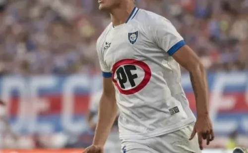 Maximiliano Rodríguez celebra el gol que le anotó a U. de Chile. (Agencia Uno).