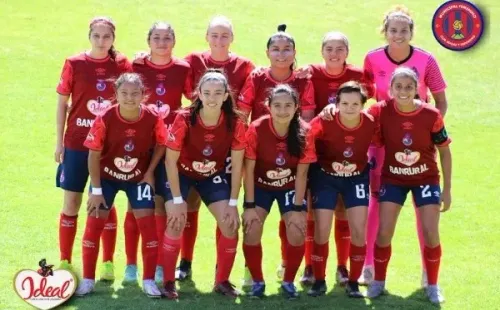 Errázuriz y Roa son las únicas chilenas en la liga de Guatemala esta temporada. | Municipal