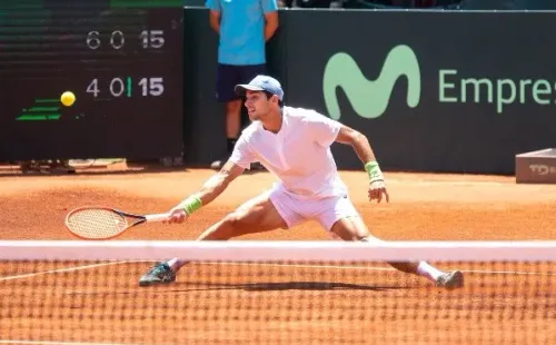 Garin tuvo un triste adiós en el Córdoba Open. Pudo haber sellado su victoria, pero cayó. | Foto: Agencia Uno