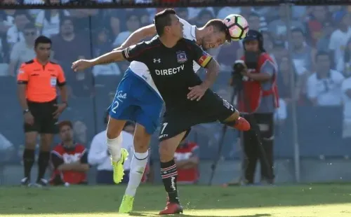 German Lanaro enfrentó en varios clásicos a Esteban Paredes defendiendo a Universidad Católica. | Foto: Agencia UNO.