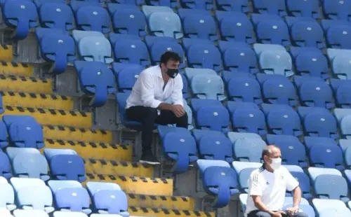 Gustavo Quinteros volverá a ver un partido desde las tribunas tras ser castigado por sus dichos contra el arbitraje. Foto: Agencia Uno