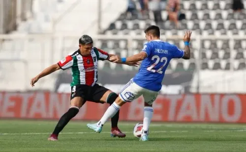 Matías Zaldivia ya sufrió con la calidad de Maxi Salas. (Comunicaciones Palestino).