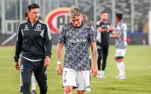 Así salió de la cancha Carlos Palacios tras haber sido expulsado. En los 46′ reemplazó a Jordhy Thompson y vio la roja una vez terminado el partido. (Guille Salazar/RedGol).