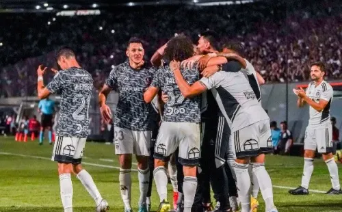 Así celebró Colo Colo el gol de Darío Lezcano ante Ñublense. (Guille Salazar/RedGol).