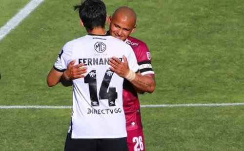 Mati Fernández y Humberto Suazo, una dupla que sacó un sinfín de risas en Colo Colo y la selección chilena. (Agencia Uno).