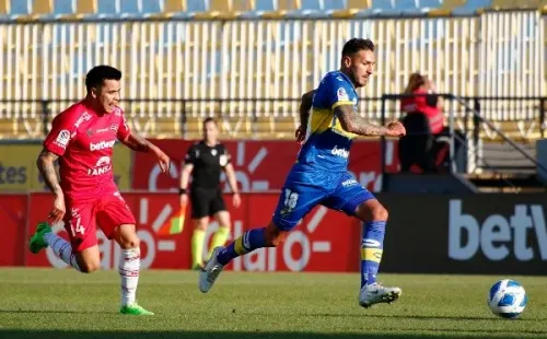 Ismael Sosa aún no está listo para volver en Everton de Viña del Mar. (Agencia Uno).