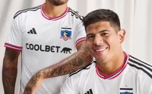 La nueva indumentaria de local del Cacique para este 2023. | Foto: Colo Colo.