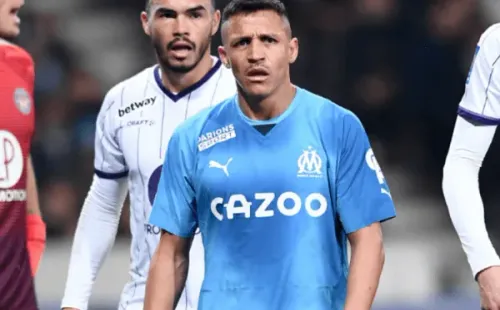 Otra imagen de Gabriel Suazo y Alexis Sánchez en el triunfo del Olympique de Marsella ante el Toulouse. (Ligue 1).