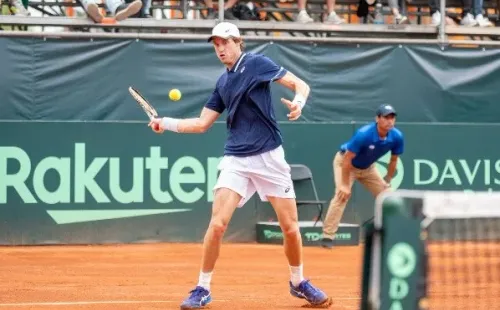 Nicolás Jarry la rompió en su estreno en el main draw del Río Open. | Foto: Agencia Uno
