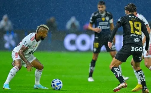 Vidal fue titular en Flamengo y tuvo un partido aceptable (Conmebol)