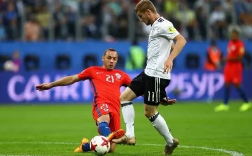 Marcelo Díaz dejó de estar en la selección chilena tras la Copa Confederaciones. Foto: Getty Images