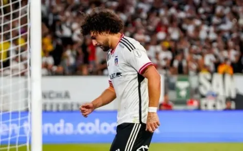 Maximiliano Falcón sumó una nueva expulsión en Colo Colo y agotó la paciencia de Quinteros. Foto: Guille Salazar, RedGol.