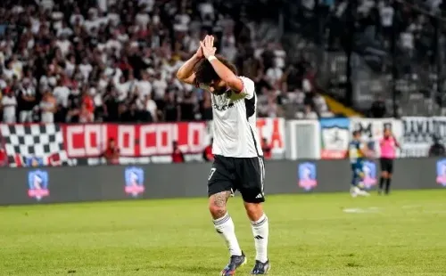 Así salió Maxi Falcón de la cancha del Monumental tras la expulsión ante Everton. (Guille Salazar/RedGol).