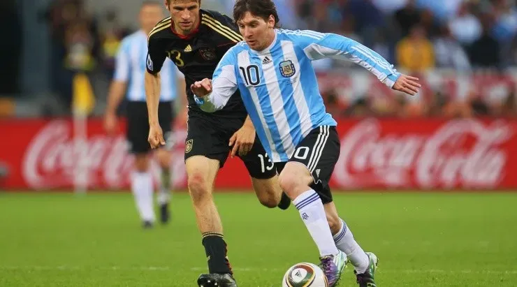 Thomas Müller y Lionel Messi han animado una rivalidad que favorece históricamente al alemán. Foto: Getty Images