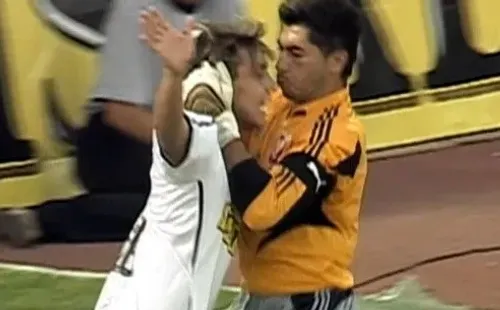 Herrera y Valdivia peleando el 2005