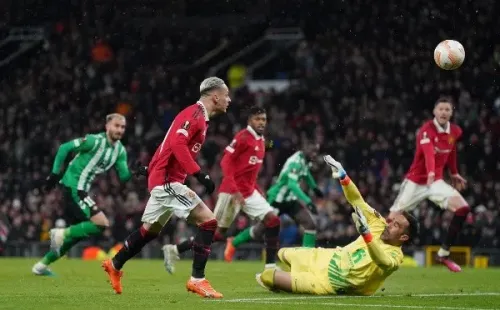 imago is entitled to issue a simple usage license at the time of provision. Personality and trademark rights as well as copyright laws regarding art-works shown must be observed. Commercial use at your own risk.