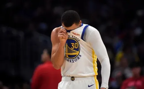 Stephen Curry sigue brillando pero a los Warriors les cuesta