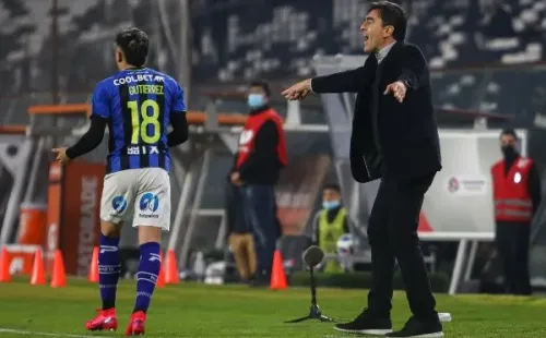 Gustavo Quinteros ante Huachipato, pero en el Monumental. (Agencia Uno).