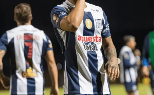 Gabriel Costa tras festejar su golazo con Alianza Lima, el segundo que convierte en la Liga 1. (Foto: Alianza Lima).