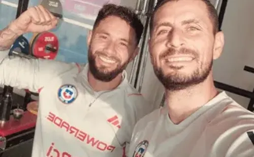 Eugenio Mena y Gabriel Arias recordaron a Racing Club en Juan Pinto Durán. (Captura Instagram).