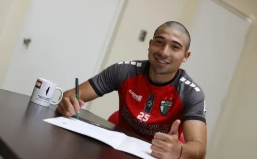Dilan Salgado, una de las apuestas jóvenes de Palestino, espera por la investigación tras ser sorprendido con armas y municiones. Foto: Comunicaciones Palestino.