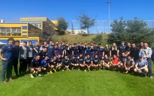El encuentro de Everton de Viña del Mar con su hermano de Inglaterra. | Foto: Gentileza