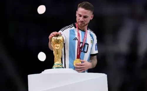 Alexis Mac Allister se ganó una camiseta de titular en el seleccionado argentino durante el Mundial de Qatar 2022. | Foto: Getty Images.