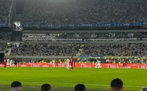 Tomás Avilés presente en el estadio Monumental maravillado por Lionel Messi. (Captura Instagram).