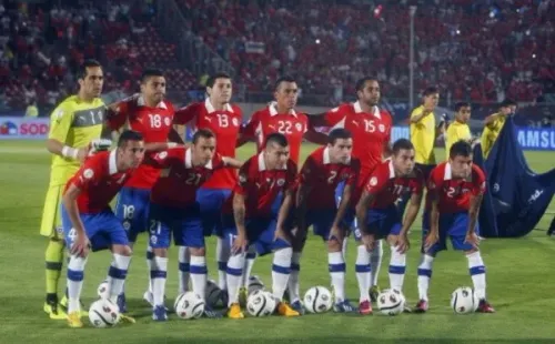 Esteban Paredes en la Roja también supo integrar verdaderos equipazos. | Foto: Getty Images.