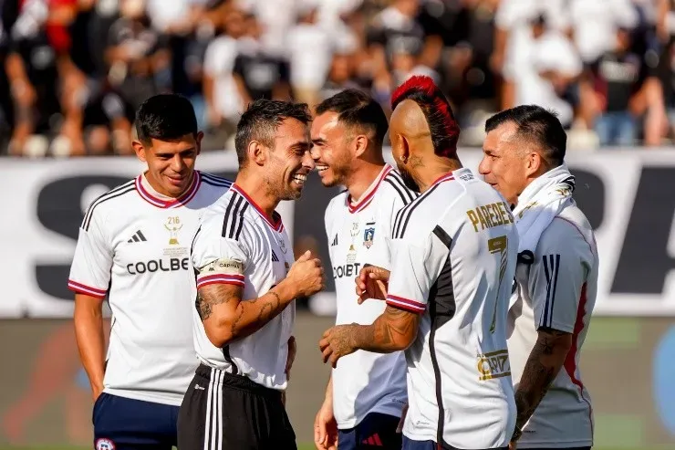 Vidal, Medel, Pavez, Valdivia y Suazo en la despedida de Paredes