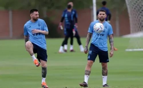 Messi y Otamendi entrenan junto a la Selección Argentina. | Foto: Getty
