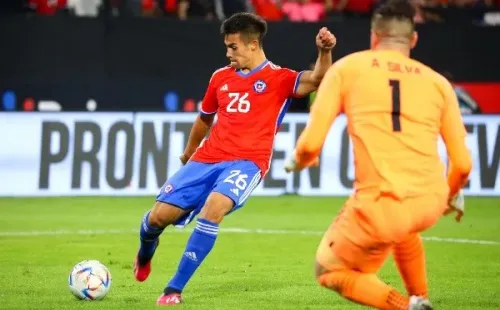 Alexander Aravena tuvo un gran debut con la camiseta de Chile. | Foto: Agencia Uno