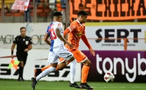 David Escalante en acción en la caída de Cobreloa ante Deportes Antofagasta. (Photosport).