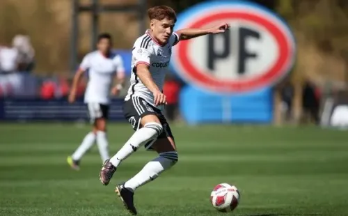 Leonardo Gil anotó de penal el primer gol de Colo Colo en la Copa Libertadores 2023. Foto: Guille Salazar, RedGol.