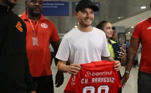 Charles Aránguiz regresa a Brasil