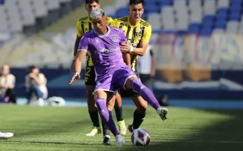 Fernández Vial y Deportes Concepción animaron un Clásico Penquista caliente. Foto: Photosport.