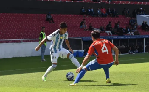 La Roja cayó 2-0 con Argentina y quedó obligada a ganar en el resto del hexagonal. Foto: Comunicaciones Argentina.