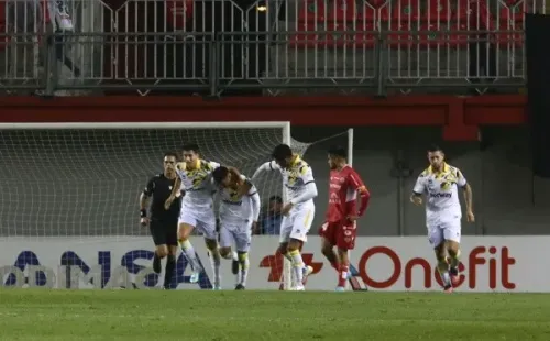 Coquimbo remontó de forma agónica ante Ñublense en Chillán. Foto: Photosport.