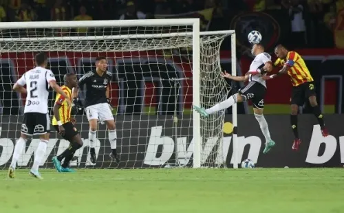 El Cacique igualó 1-1 en su debut en la Copa Libertadores 2023 ante Deportivo Pereira en Colombia. | Foto: Colo Colo.